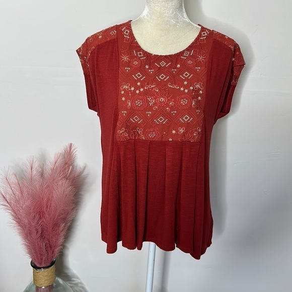 Anthropologie • akemi & kin embroidered bib top - Picture 1 of 7